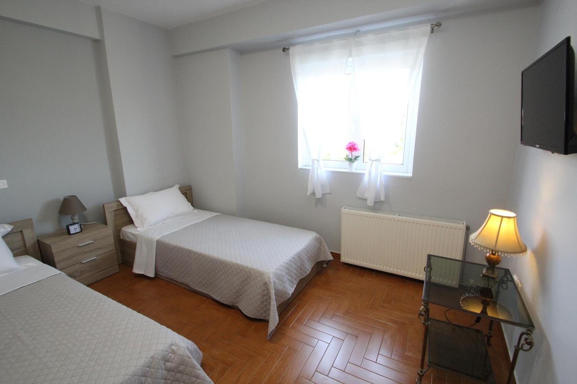 Spacious Country Apartment Враврона Екстер'єр фото